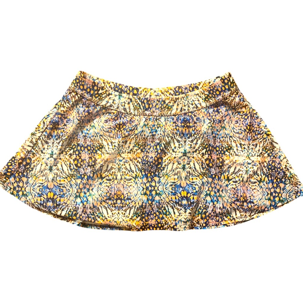 Skipper Multicolor Patterned Women's Skort- S tan pink blue , polyester spandex